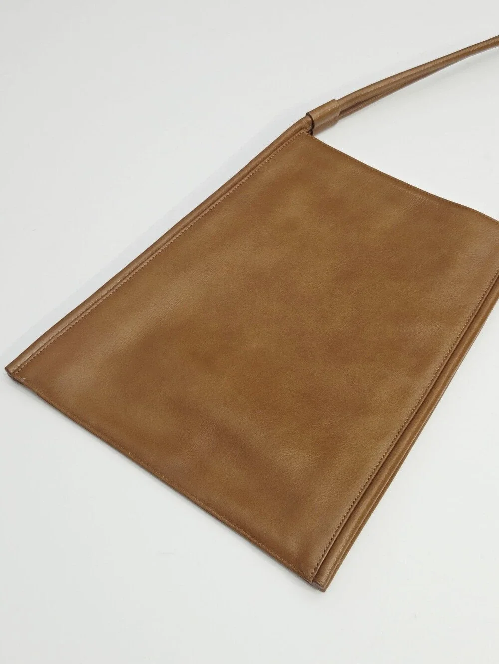 LIKE NEW GARMENTORY LÉMÉLS FLAT SQUARE TOTE BAG - OIL TAN - Picture 8 of 8